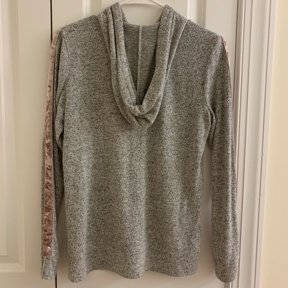 Grey zip-up sweater with velvet pink stripe - Picture 2 of 2